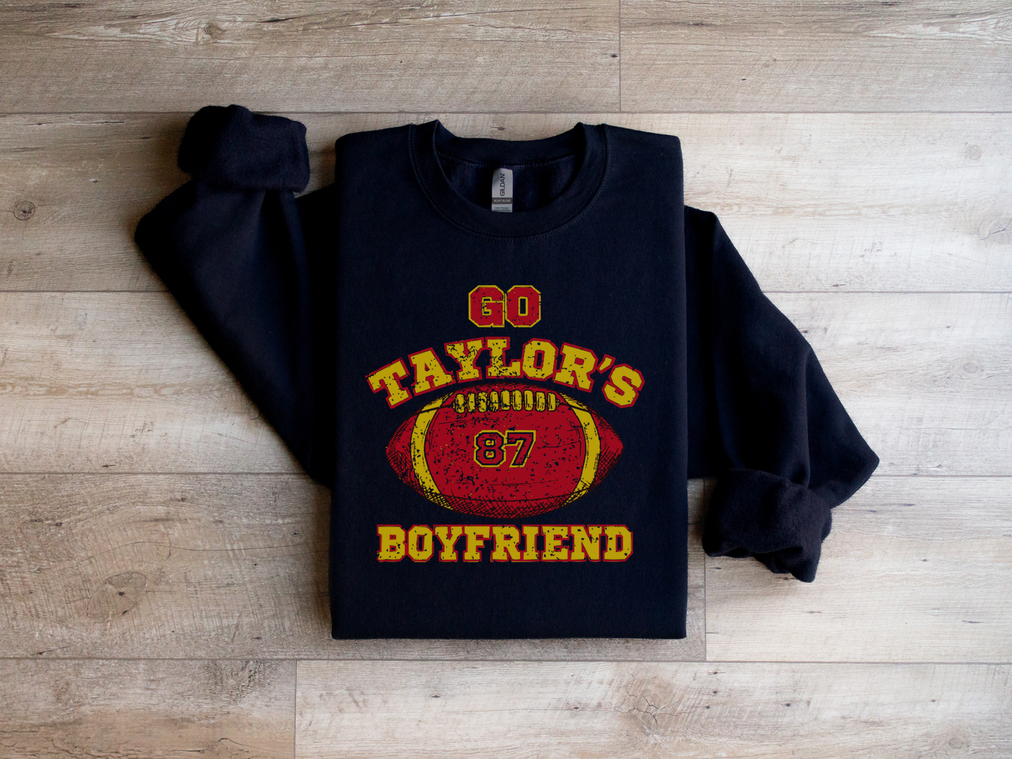 Go Taylors Boyfriend Vintage Football